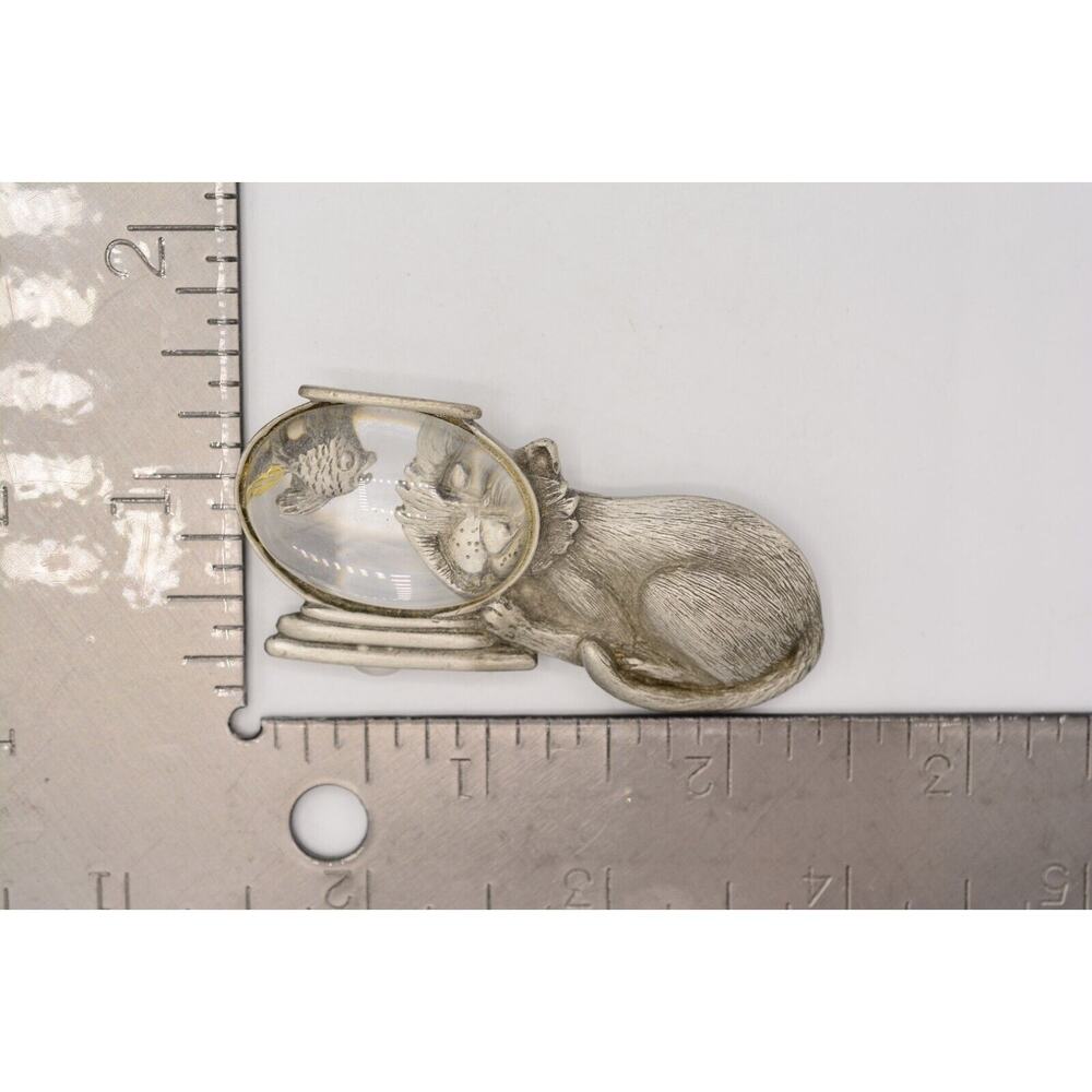 JJ Vintage Pin Brooch Cat Fish Bowl Lucite Resin Pewter Signed 1980s Rare BinAJ - Picture 12 of 12